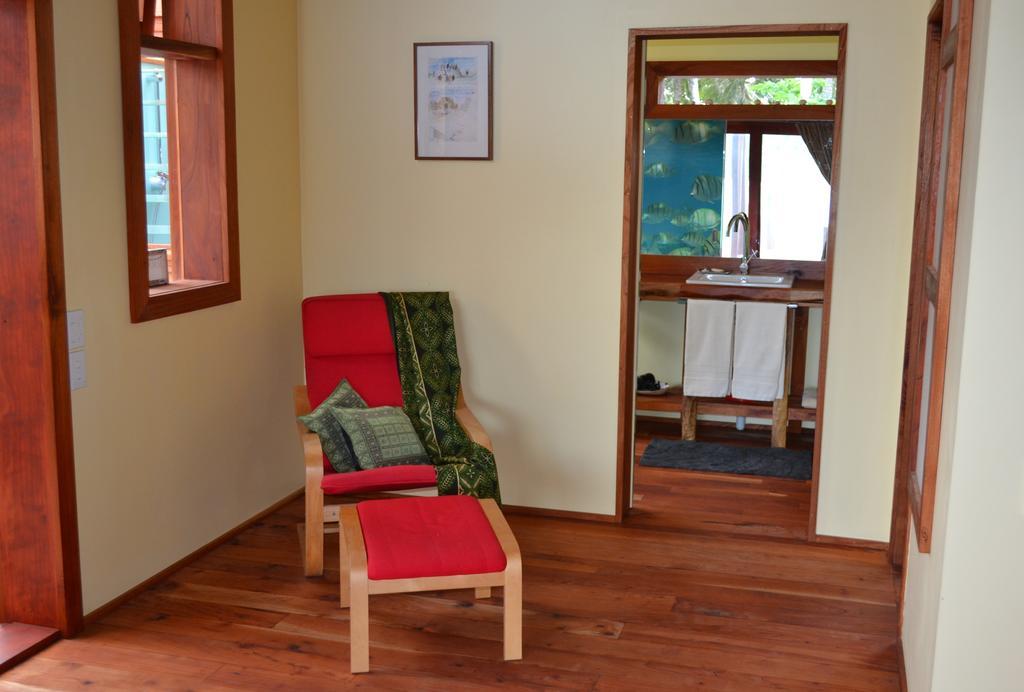 Kaireva Beach House Rarotonga Oda fotoğraf